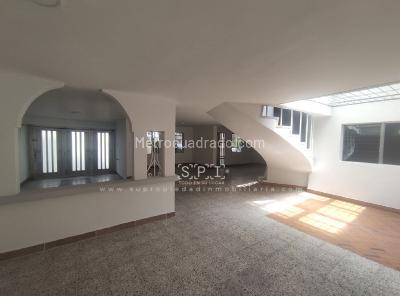 Casa de 4 alcobas en venta en Conquistadores, Medellín, 293 m² · foto 7 de 20