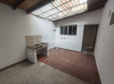 Casa de 4 alcobas en venta en Conquistadores, Medellín, 293 m² · foto 10 de 20