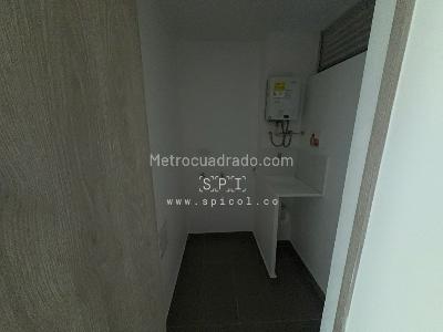 Apartamento de 3 alcobas en venta en Belen Loma De Los Bernal, Medellín, 72 m² · foto 5 de 15