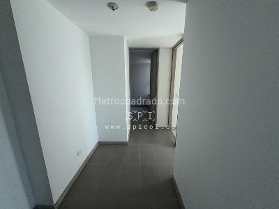 Apartamento de 3 alcobas en venta en Belen Loma De Los Bernal, Medellín, 72 m² · foto 8 de 15