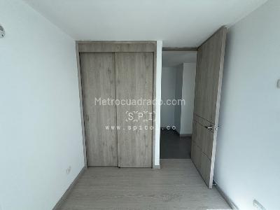 Apartamento de 3 alcobas en venta en Belen Loma De Los Bernal, Medellín, 72 m² · foto 11 de 15