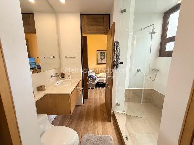 Casa de 3 alcobas en venta en Altos Del Escobero, Envigado, 422 m² · foto 16 de 20