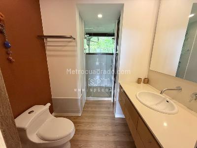 Casa de 3 alcobas en venta en Altos Del Escobero, Envigado, 422 m² · foto 17 de 20