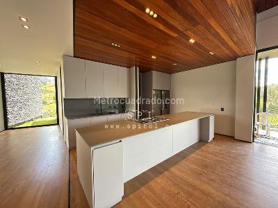 Casa en venta en Loma Del Escobero, Envigado · foto 3 de 20