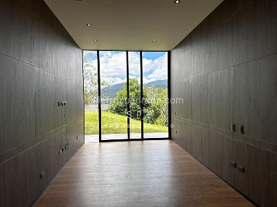 Casa en venta en Loma Del Escobero, Envigado · foto 19 de 20