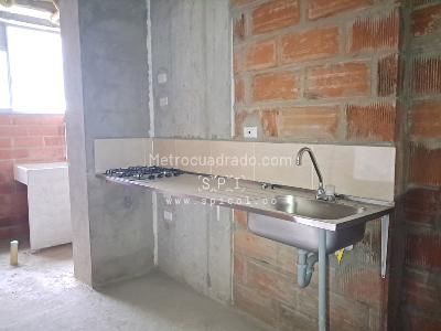 Apartamento de 2 alcobas en venta en Machado, Bello, 66 m² · foto 2 de 12