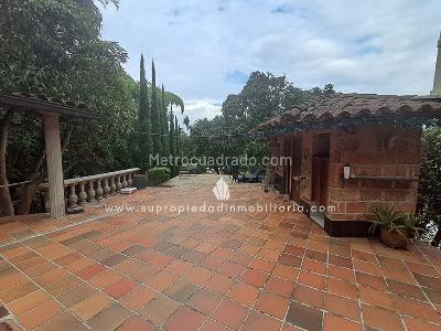Casa de 5 alcobas en venta en Las Antillas, Envigado, 375 m² · foto 11 de 20