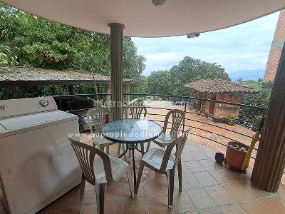 Casa de 5 alcobas en venta en Las Antillas, Envigado, 375 m² · foto 14 de 20