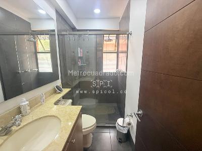Casa de 4 alcobas en venta en Altos Del Poblado, Medellín, 350 m² · foto 19 de 20