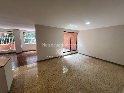 Apartamento en venta en El Poblado, Medellín · foto 2 de 20