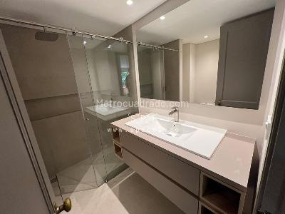 Apartamento en venta en El Poblado, Medellín · foto 6 de 20
