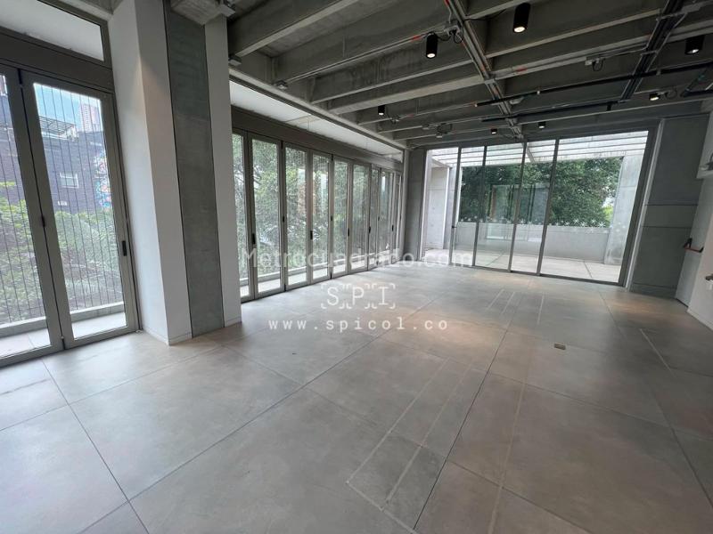 Local Comercial en Arriendo, El Poblado, Medellín - Vista 2