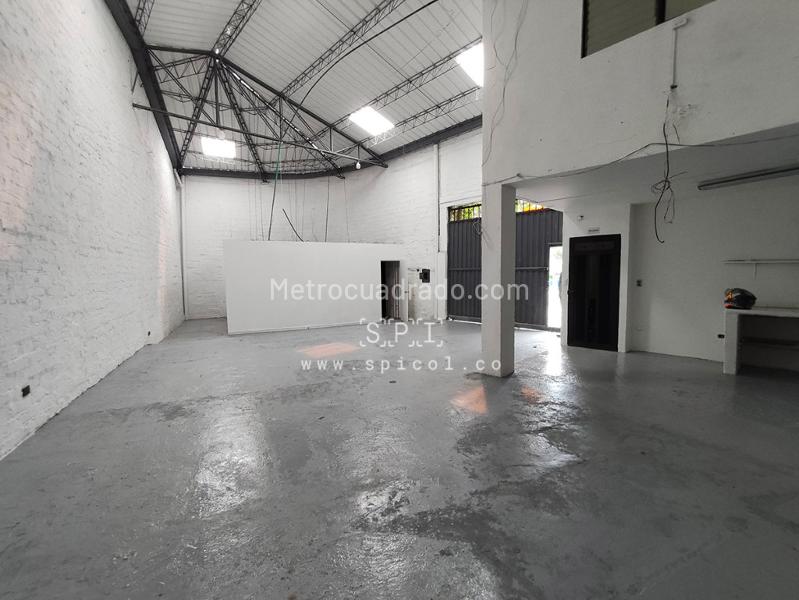 Bodega en Arriendo, Sector Del Parque, Envigado - Vista 4