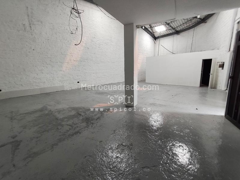 Bodega en Arriendo, Sector Del Parque, Envigado - Más