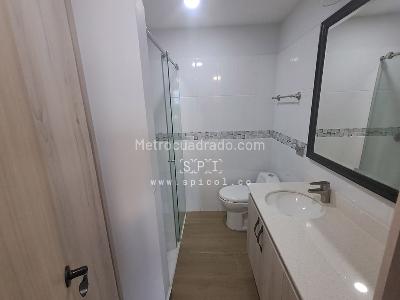Apartamento de 3 alcobas en venta en El Poblado, Medellín, 70 m² · foto 5 de 20