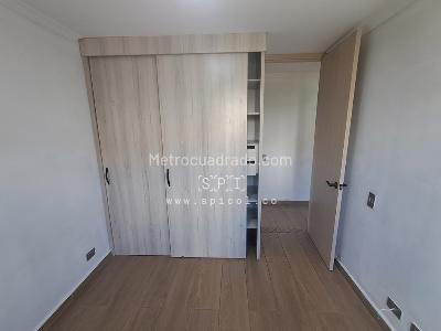 Apartamento de 3 alcobas en venta en El Poblado, Medellín, 70 m² · foto 7 de 20