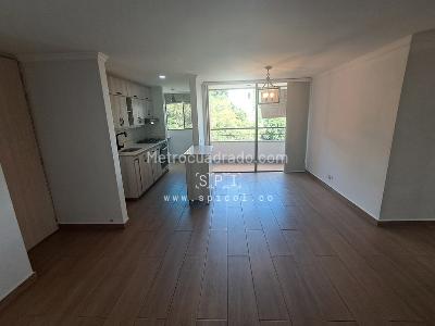 Apartamento de 3 alcobas en venta en El Poblado, Medellín, 70 m² · foto 13 de 20