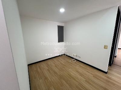 Apartamento de 3 alcobas en venta en El Poblado, Medellín, 87 m² · foto 7 de 19