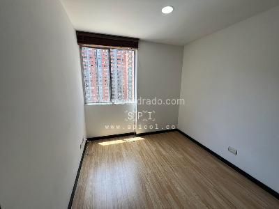 Apartamento de 3 alcobas en venta en El Poblado, Medellín, 87 m² · foto 10 de 19