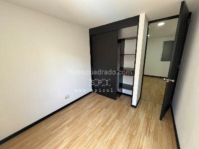 Apartamento de 3 alcobas en venta en El Poblado, Medellín, 87 m² · foto 11 de 19