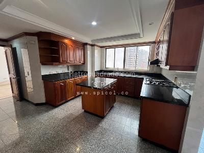 Apartamento de 3 alcobas en arriendo en Loma De Los Parra, Medellín, 263 m² · foto 6 de 20