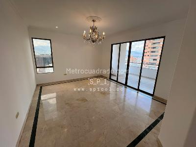 Apartamento de 3 alcobas en arriendo en Loma De Los Parra, Medellín, 263 m² · foto 20 de 20