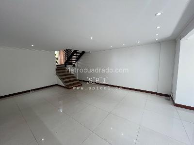 Casa de 4 alcobas en venta en Altos Del Poblado, Medellín, 280 m² · foto 5 de 20