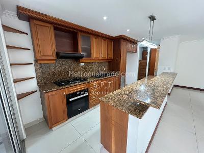 Casa de 4 alcobas en venta en Altos Del Poblado, Medellín, 280 m² · foto 6 de 20