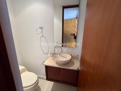 Casa de 4 alcobas en venta en Altos Del Poblado, Medellín, 280 m² · foto 7 de 20