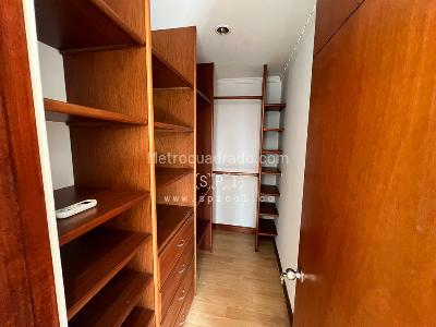 Casa de 4 alcobas en venta en Altos Del Poblado, Medellín, 280 m² · foto 13 de 20