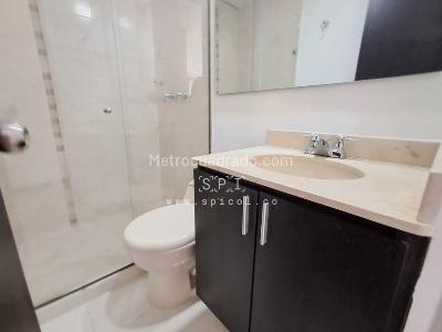 Apartamento de 3 alcobas en arriendo en Los Gonzalez, Medellín, 76 m² · foto 9 de 20