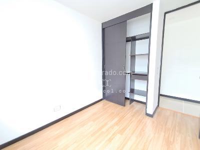 Apartamento de 3 alcobas en arriendo en Los Gonzalez, Medellín, 76 m² · foto 11 de 20