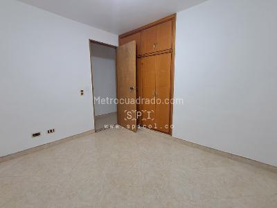 Apartamento de 3 alcobas en arriendo en El Velodromo, Medellín, 95 m² · foto 11 de 16