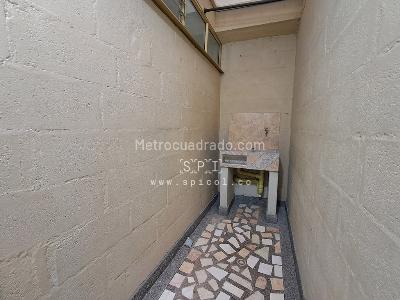 Apartamento de 3 alcobas en arriendo en El Velodromo, Medellín, 95 m² · foto 15 de 16