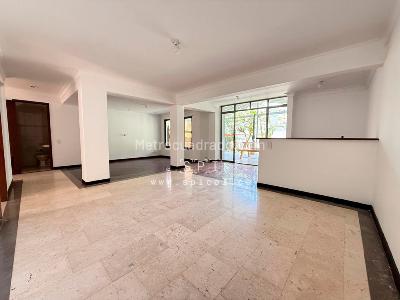 Casa de 4 alcobas en venta en Las Palmas, Medellín, 380 m² · foto 9 de 20