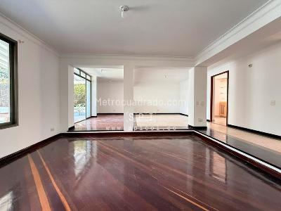Casa de 4 alcobas en venta en Las Palmas, Medellín, 380 m² · foto 10 de 20