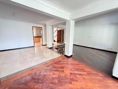 Casa de 4 alcobas en venta en Las Palmas, Medellín, 380 m² · foto 13 de 20