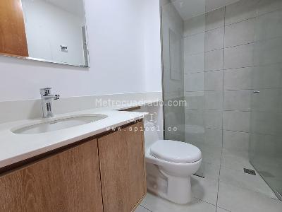 Apartamento de 3 alcobas en arriendo en Los Gonzalez, Medellín, 105 m² · foto 15 de 20