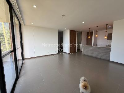 Apartamento de 3 alcobas en venta en Loma Del Escobero, Envigado, 108 m² · foto 12 de 15