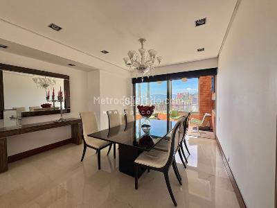 Apartamento en venta en El Poblado, Medellín · foto 8 de 20
