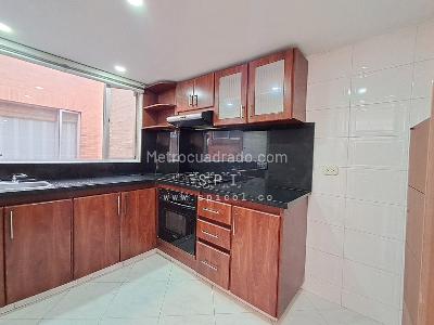 Apartamento de 3 alcobas en arriendo en Nueva Autopista, Bogotá, 111 m² · foto 9 de 20