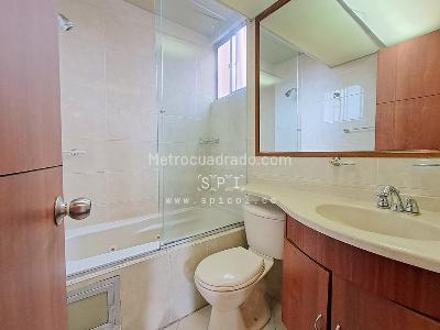 Apartamento de 3 alcobas en arriendo en Nueva Autopista, Bogotá, 111 m² · foto 19 de 20