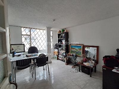 Casa de 5 alcobas en venta en La Clarita Engativa, Bogotá, 380 m² · foto 10 de 20