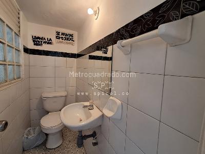 Casa de 5 alcobas en venta en La Clarita Engativa, Bogotá, 380 m² · foto 13 de 20
