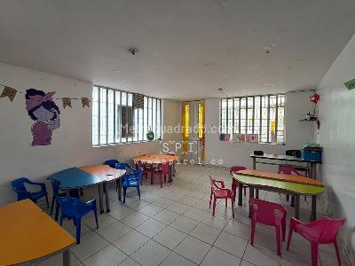 Casa de 5 alcobas en venta en La Clarita Engativa, Bogotá, 380 m² · foto 18 de 20
