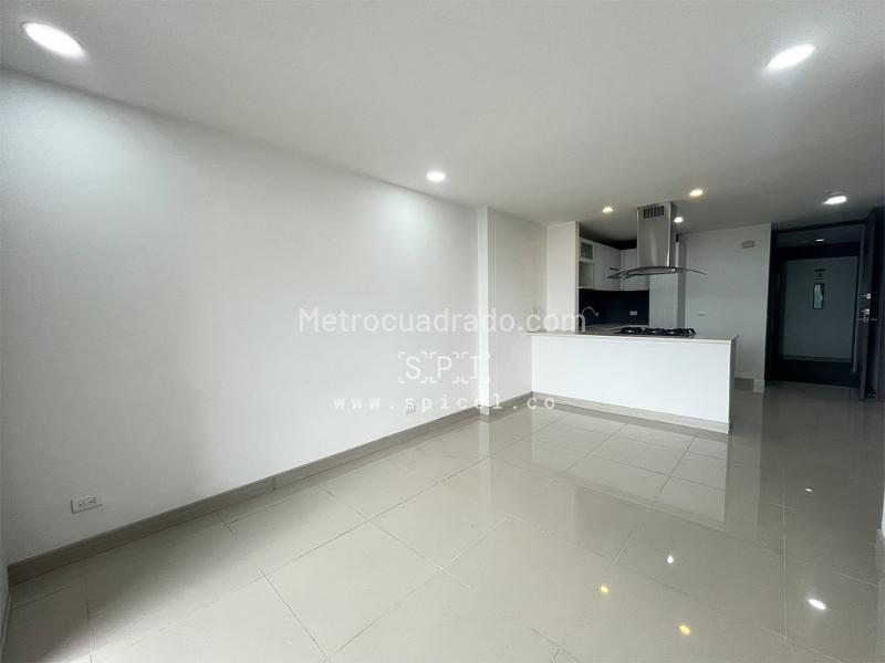 Piso – Envigado, Valle de Aburrá - Más