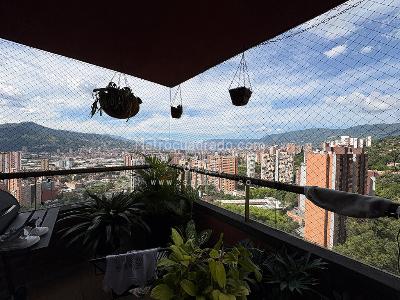 Apartamento de 3 alcobas en venta en Aves Maria, Sabaneta, 265 m² · foto 13 de 17