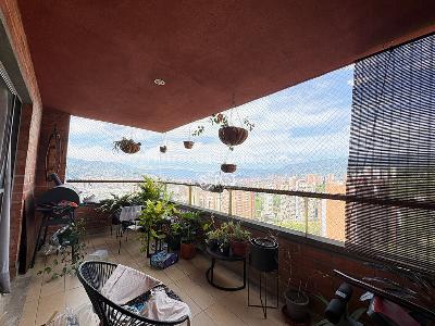 Apartamento de 3 alcobas en venta en Aves Maria, Sabaneta, 265 m² · foto 14 de 17