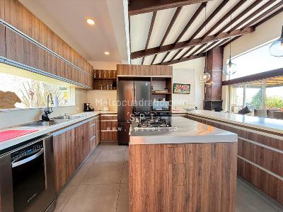 Casa de 4 alcobas en venta en Transversal De La Montaña, Envigado, 420 m² · foto 2 de 20