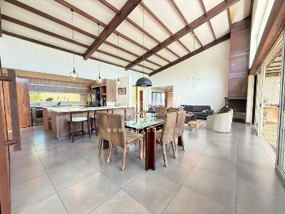 Casa de 4 alcobas en arriendo en Transversal De La Montaña, Envigado, 420 m² · foto 4 de 20